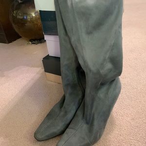 Size 10 Wide Width Gray Suede Boots